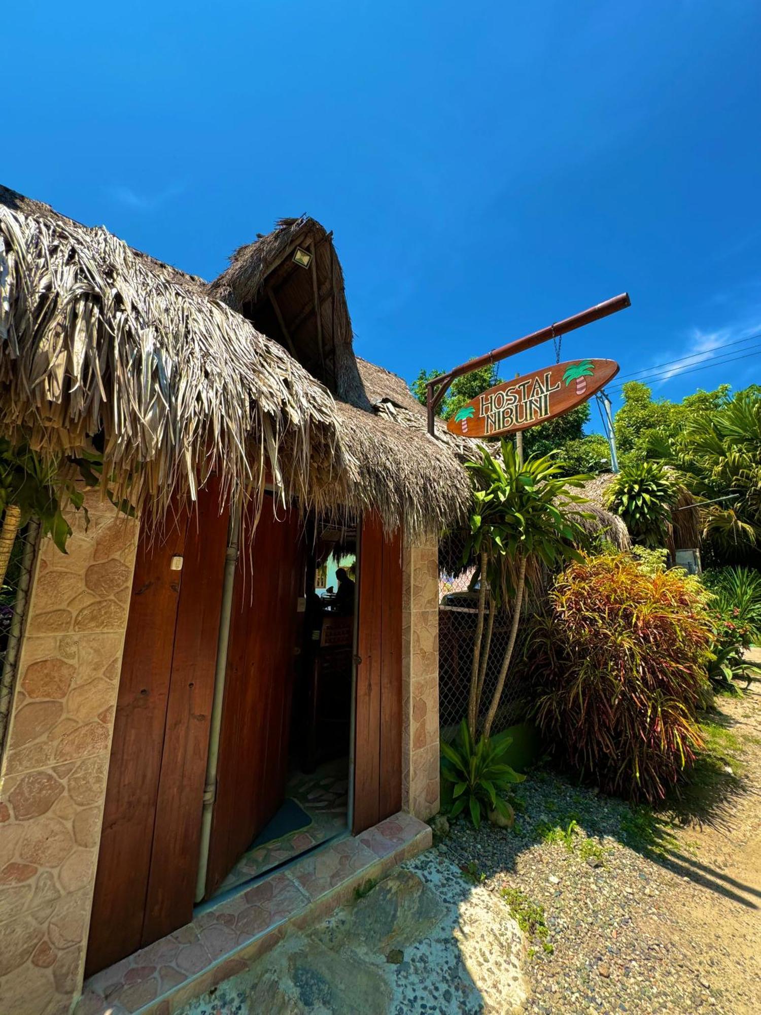 Hostal Nibuni Palomino Exterior photo