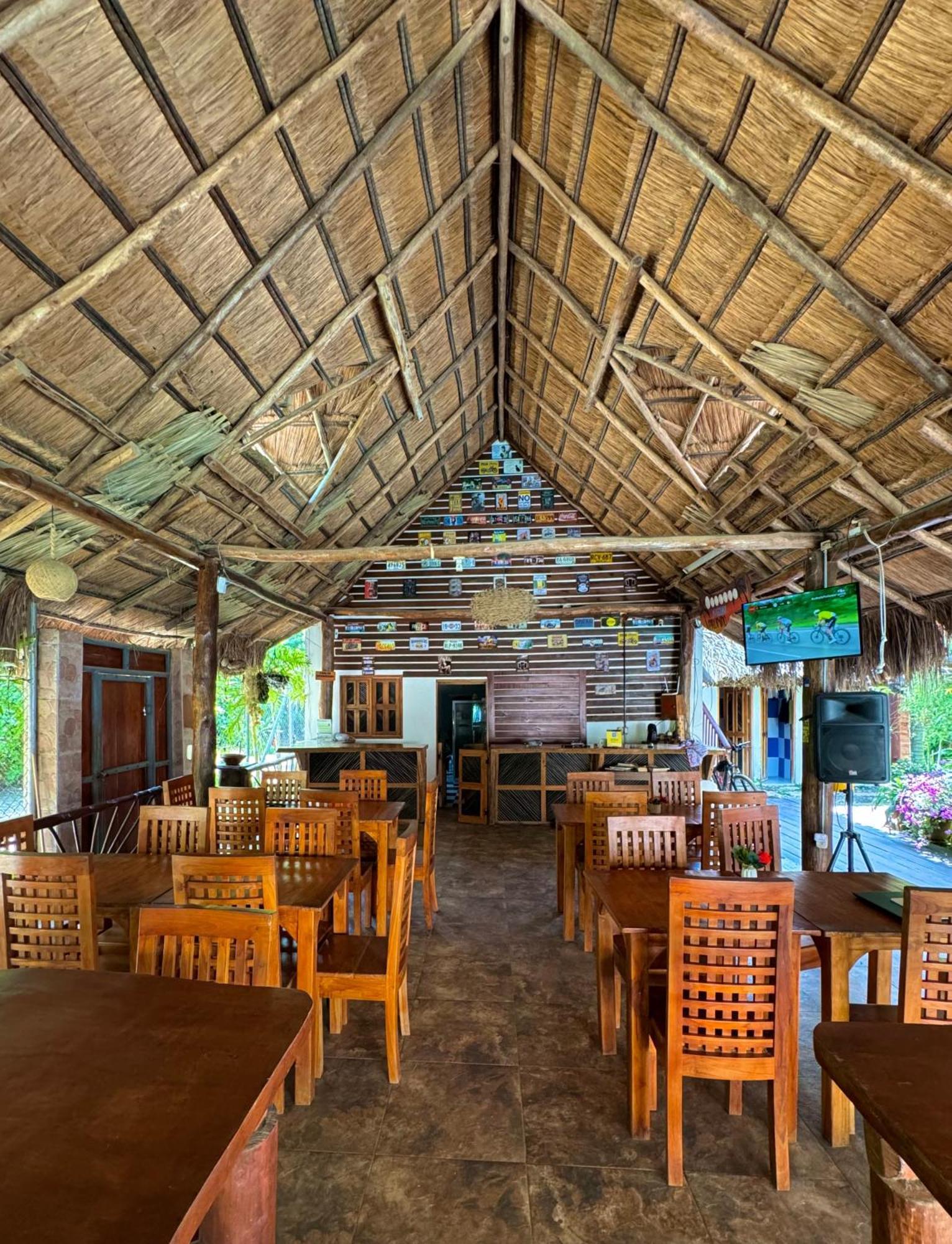 Hostal Nibuni Palomino Exterior photo